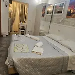 Alojamento de Acomodação e Pequeno-almoço A&f Colosseo 4*